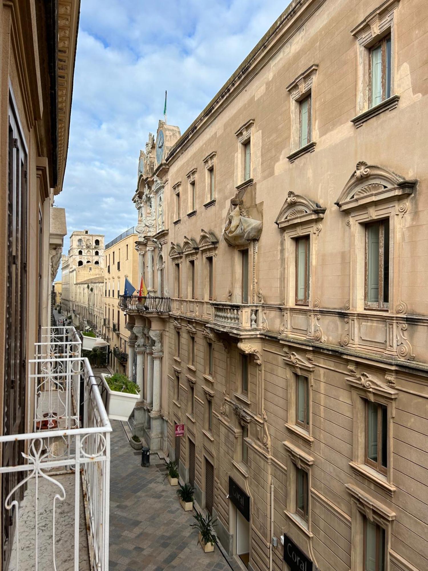 Appartamenti Torrearsa Street 35 トラーパニ エクステリア 写真