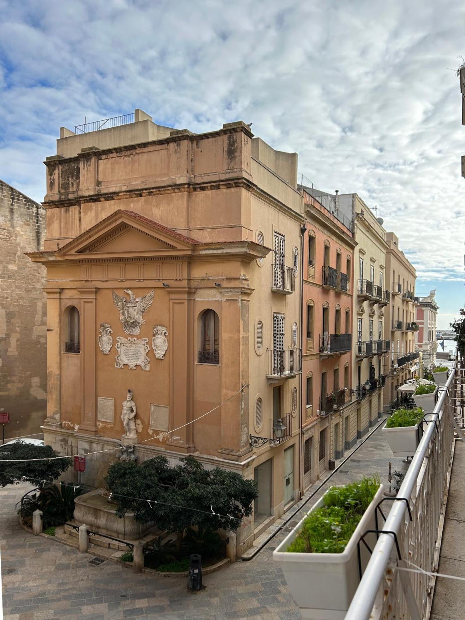Appartamenti Torrearsa Street 35 トラーパニ エクステリア 写真